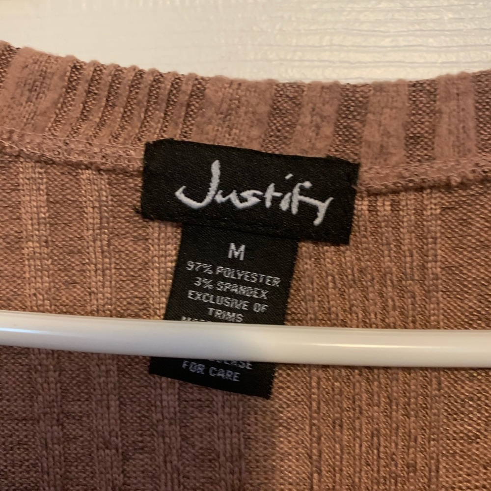 Sweater 👚 - Picture 4 of 4